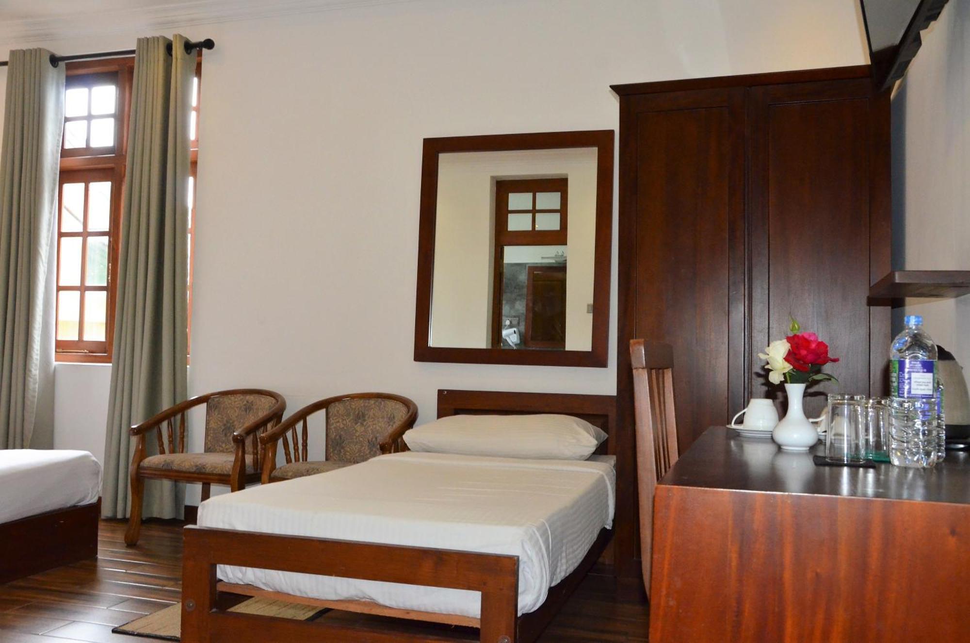 Hotel Heaven Seven Nuwara Eliya Esterno foto