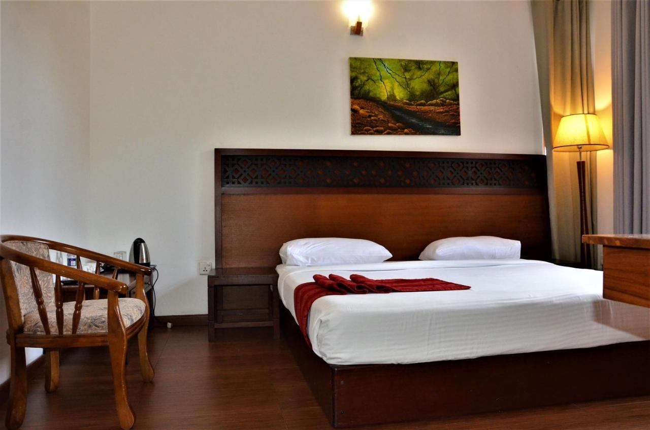 Hotel Heaven Seven Nuwara Eliya Esterno foto
